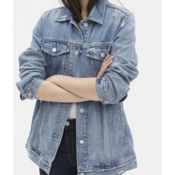 Lucky Brand Jackets & Blazers - Lucky Brand Women’s Tomboy Trucker Distressed Blue Denim Jacket Oversized